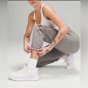 Lululemon Adapted State High-Rise Jogger *Airflow - Carbon Dust - Size 4
